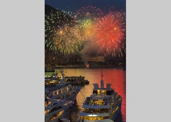 Grande Terrasse A Cote Monaco & شقة